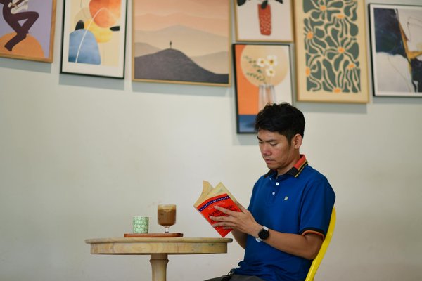 What technological innovations are shaping the future of the UK tourism industry?